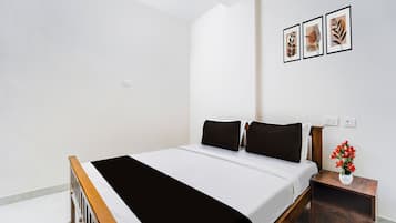 Desk, WiFi (free), bed sheets