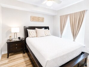 Room - Legacy Tower II 704 | Overlooks the Beautiful Gulf (Gulfport)