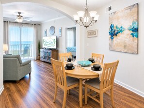 Dining - Legacy Tower II 704 | Overlooks the Beautiful Gulf (Gulfport)