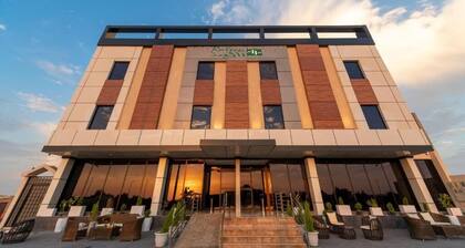 Raleen Hotel