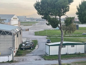 Valet parking (surcharge)