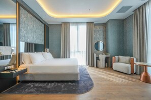 Deluxe-Doppelzimmer | Schreibtisch, laptopgeeigneter Arbeitsplatz, kostenloses WLAN