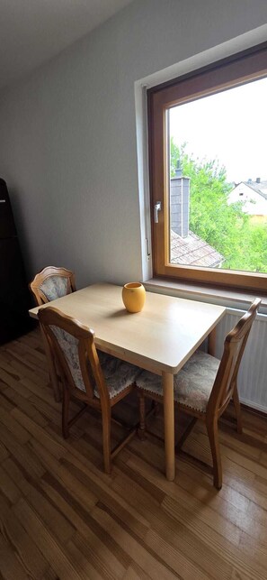 Dining - Cozy Vacation Rental "Haus Anna" in the Beautiful Hochwald (Baldringen)