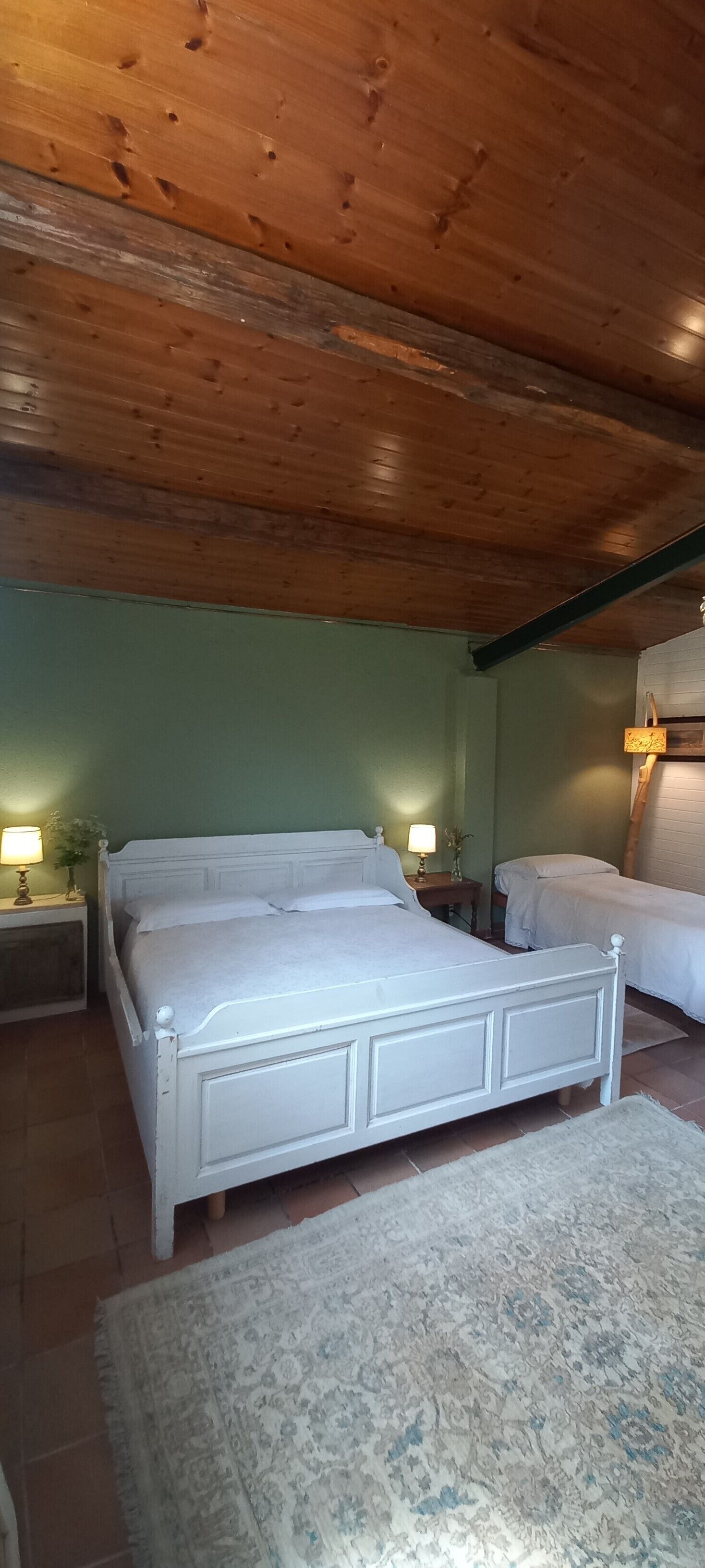 1 camera, Wi-Fi, lenzuola