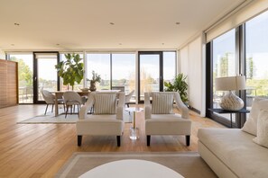 Apartment | Living area - Terrace Light in the Vale (London)