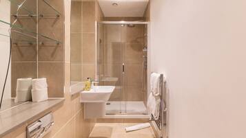 Apartment | Bathroom
