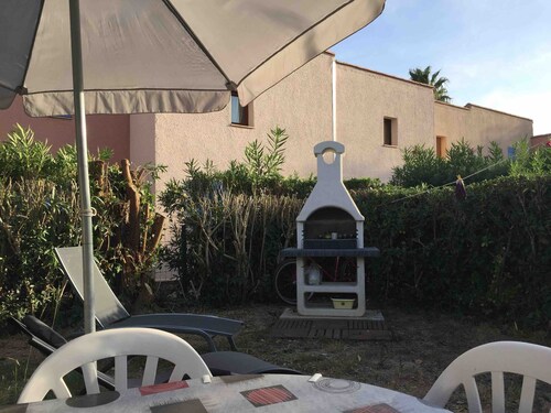 Detached holiday home with terrace, private garden, and air conditioning