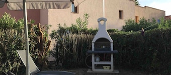 Detached holiday home with terrace, private garden, and air conditioning
