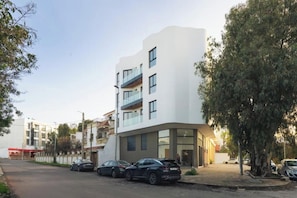 Standard Studio Suite, City View | Bahagian luar
