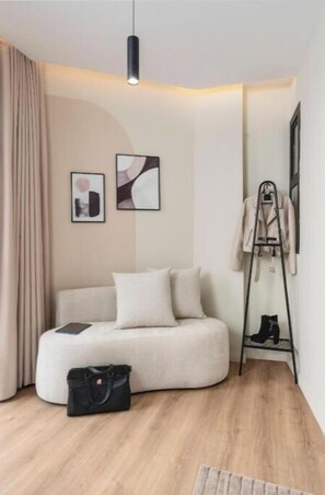 Standard Studio Suite, City View | Bahagian dalam
