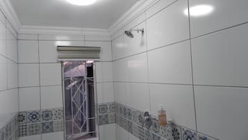 Habitación Confort | Baño | Toallas y jabón