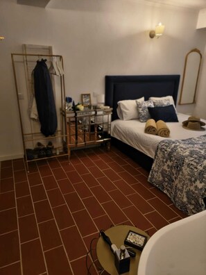 Iron/ironing board, WiFi, bed sheets - Family home in an Alentejo village (Amieira Portel)