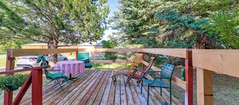 6 Mi to Crater Lake NP / Quiet & Secluded Home