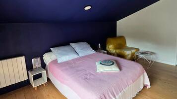 1 bedroom, WiFi, bed sheets