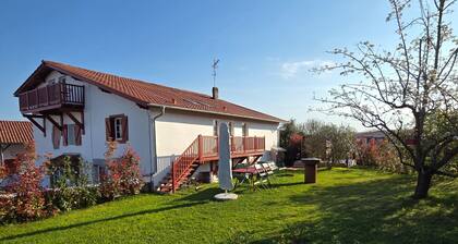 Ahetzina Guest Rooms with Nordic Sauna and Shared Garden