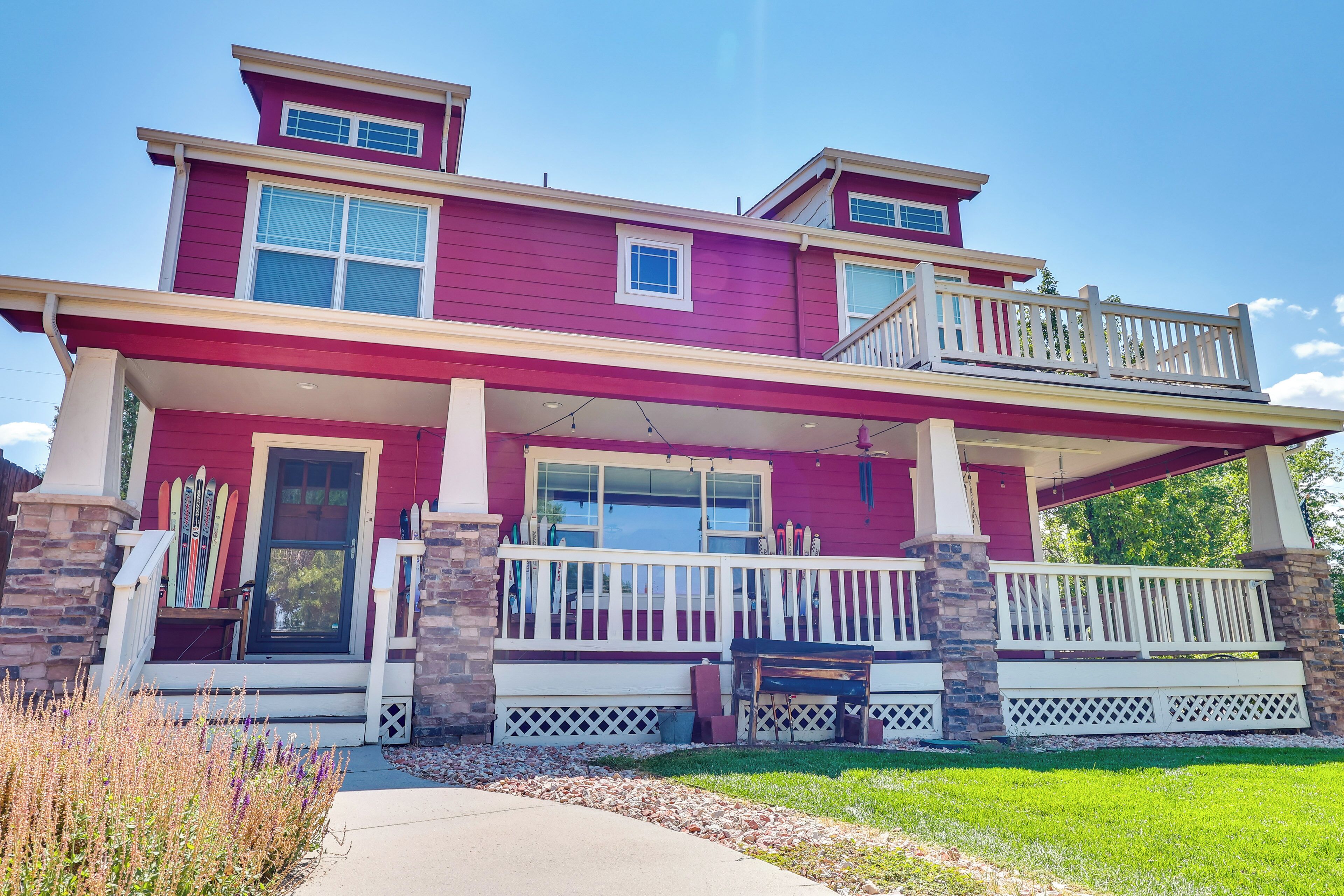 House (4 Bedrooms) | Front of property