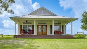 Unclassified image, 2 of 29, button - On 174 Acres! Ranch House in Colorado County (Weimar)