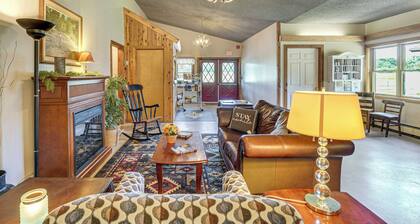Cabin w/ Lake Access at Letchworth Valley Resort