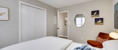 3 dormitorios, tabla de planchar con plancha, Internet y ropa de cama