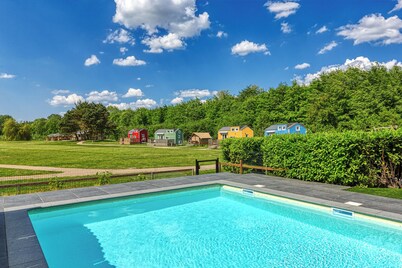 Glamping lodge with Eco-Wellness