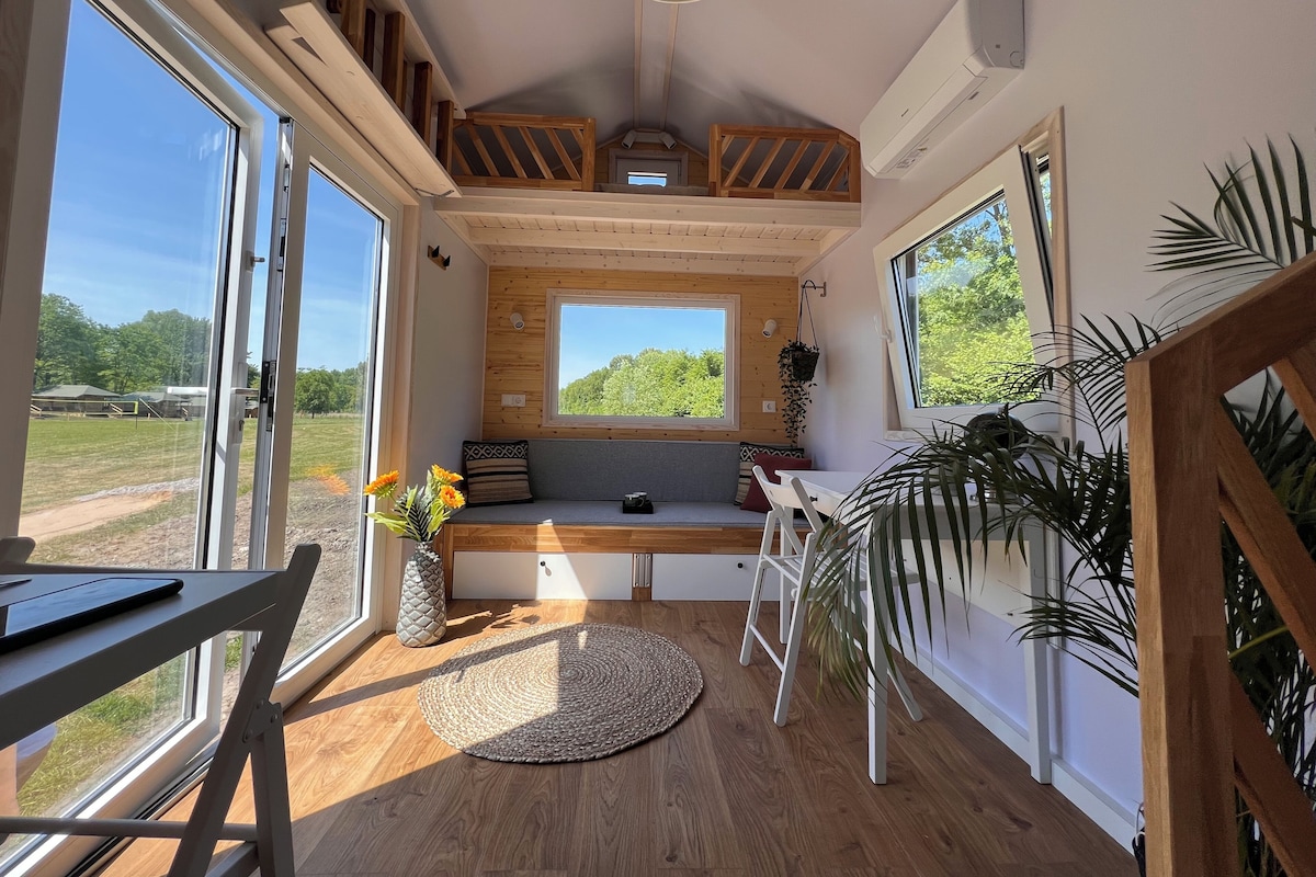 Comfort Cabin, Garden View | Living area