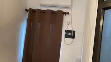 Chambre Double Deluxe, balcon, vue cour intérieure | Intérieur