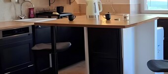 Holiday Home 'Le Grillon De La Rochette' with Mountain View, Private Terrace and Wi-Fi