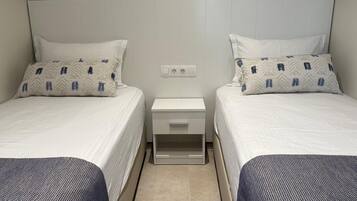 Deluxe Apartment, Beach View