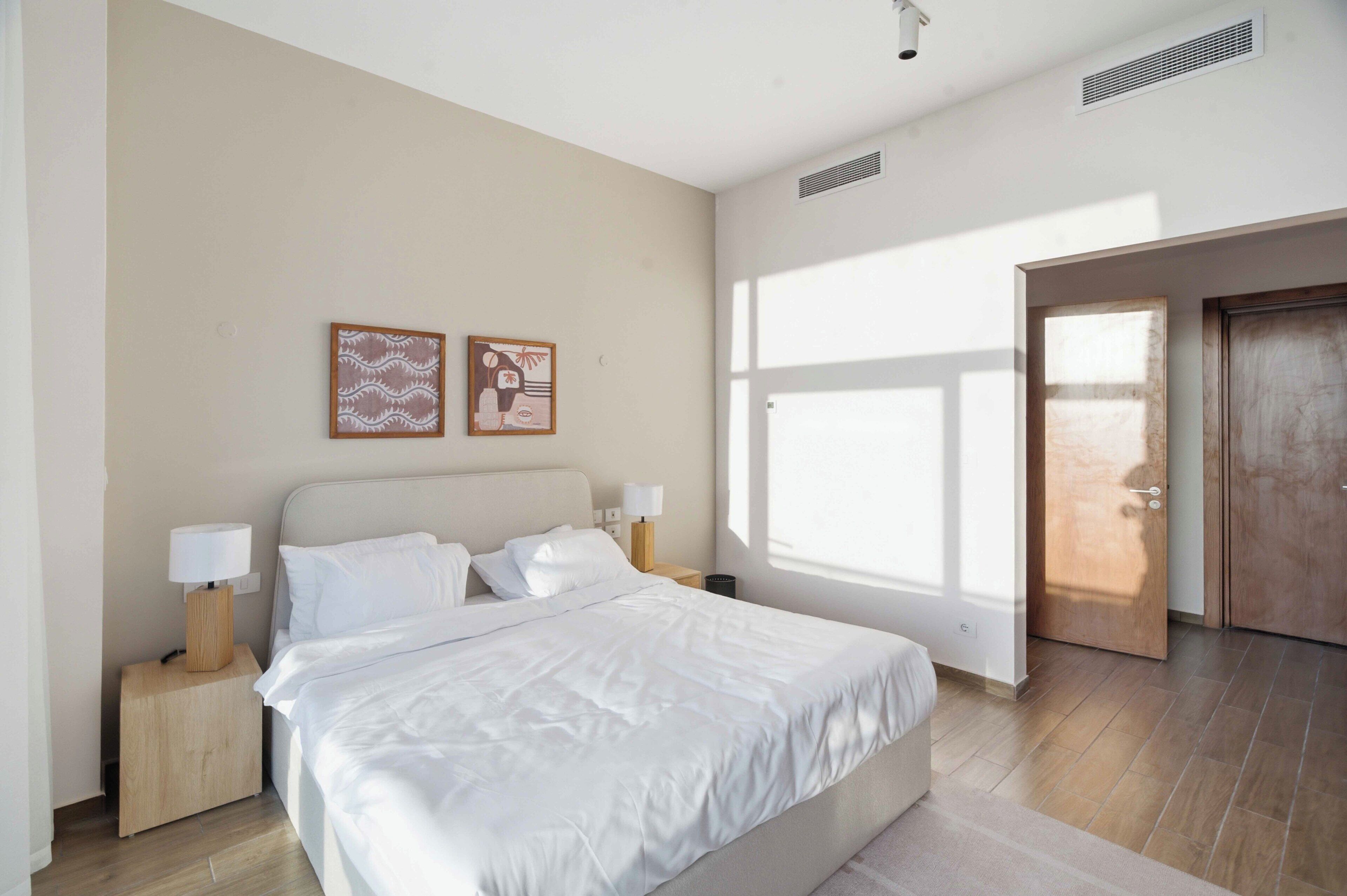 Superior Apartment, Sea View | Laptop workspace, WiFi (free), bed sheets