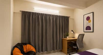 Pinakii Comfort Stay Suites Prabhadevi