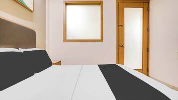 Desk, free WiFi, bed sheets