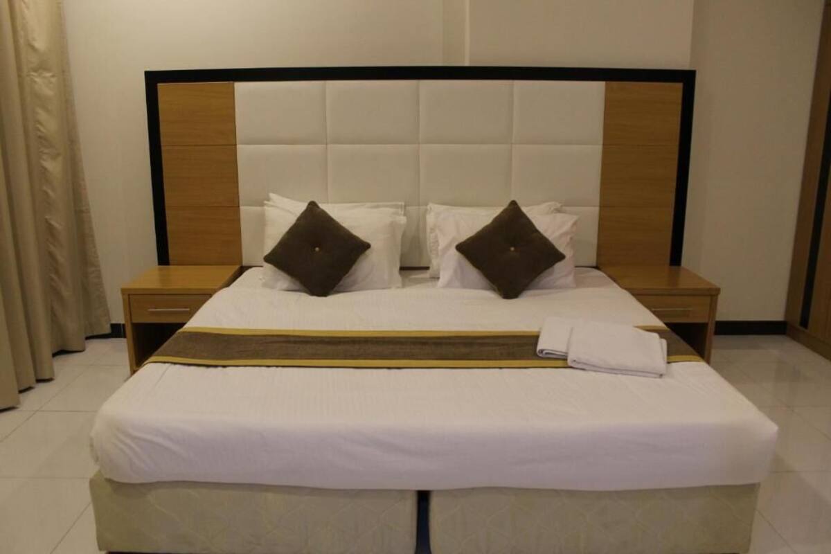 In-room safe, iron/ironing board, WiFi (free)
