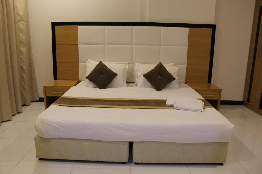 In-room safe, iron/ironing board, WiFi (free)