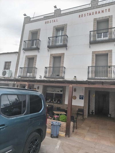 HOSTAL ALCÁNTARA
