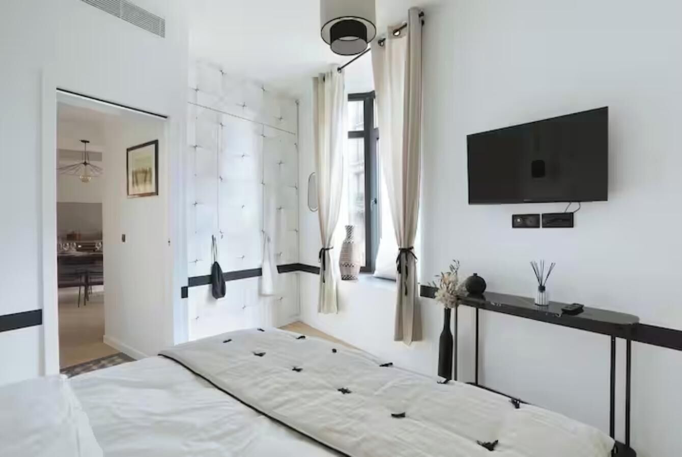 2 bedrooms, desk, iron/ironing board, free WiFi