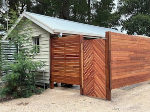 Bungalow, 1 slaapkamer, roken, patio | Exterieur