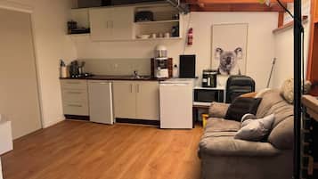 Bungalow, 1 Schlafzimmer, Raucher, Terrasse | Wohnzimmer