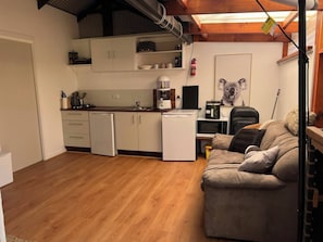 Bungalow, 1 slaapkamer, roken, patio | Woonkamer