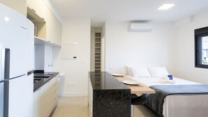 Unclassified image, 4 of 22, button - Studio in Cond. w/ Pool and Balcony Sru2308 (Campinas)