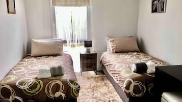 House, 2 Bedrooms, Smoking, Balcony | 2 bedrooms