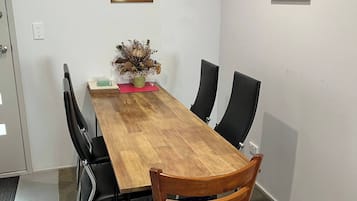 House, 2 Bedrooms, Smoking, Balcony | Dining