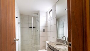 Apartamento básico | Banheiro