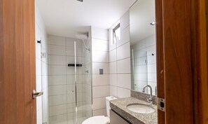 Basic Apartment | Bathroom - Apt. in Condo. w/ Pool and Garage Lso0816 (Maceió)