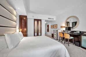 Family Apartment | Iron/ironing board, WiFi (free), bed sheets - Fontainebleau Miami Resort (Miami Beach)