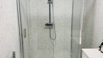Shared Dormitory, 1 Bedroom | Bathroom