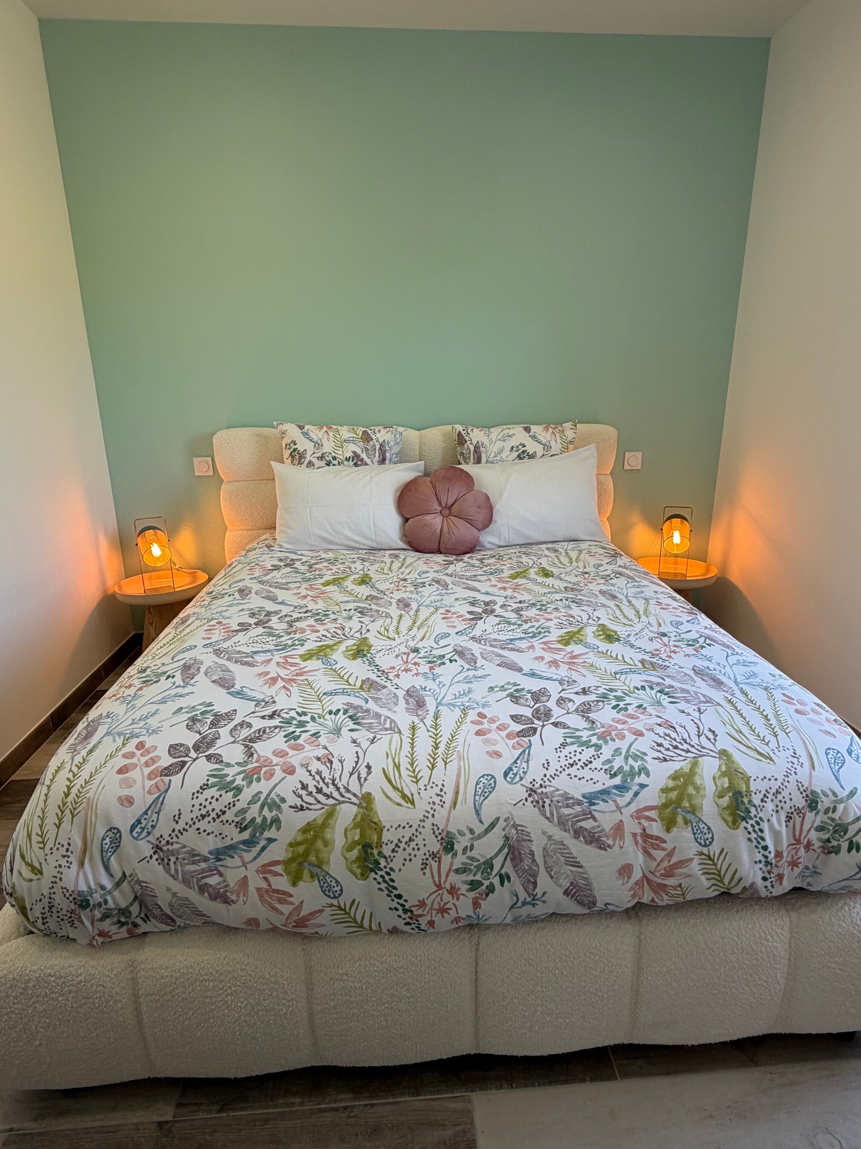 4 chambres, fer et planche à repasser, Wi-Fi, draps fournis