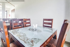 Dining - Collection O by OYO Railway Station (Amritsar)