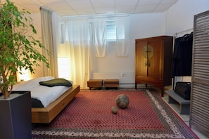 Room - Stylish 112 m² Loft Business Apartment in the Heart of Solothurn (Solothurn)