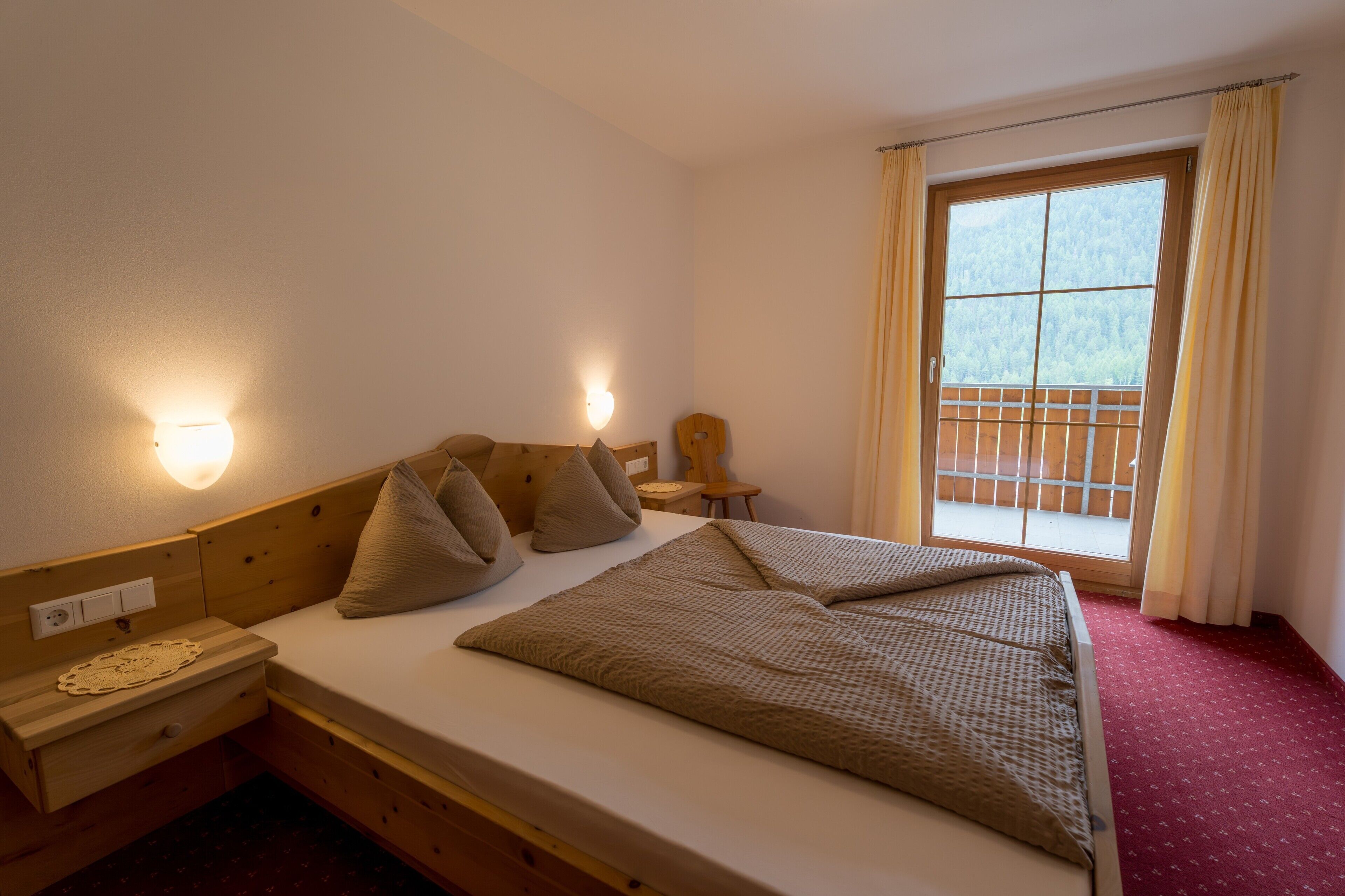 2 slaapkamers, een strijkplank/strijkijzer, wifi, beddengoed