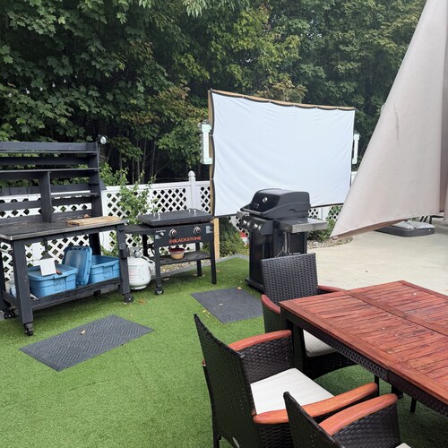 Lake George Getaway w/ Private Pool / Sleeps 12  3BR